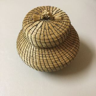 Vtg Handwoven Pine Needle Basket With Lid 4” Tall