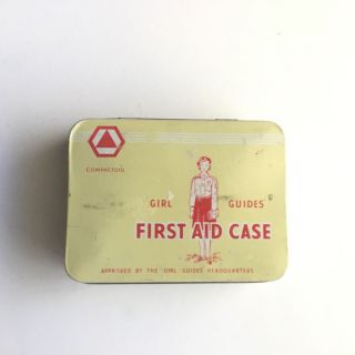 Vintage Compactoid - Girl Guides First Aid Kit With Contents 908