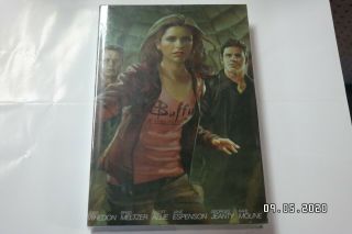 Buffy The Vampire Slayer Season 8 Library Edition Volume 4 -