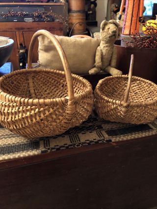 Pr Vintage Hand Woven Splint Oak Buttocks Egg Gathering Baskets W/half Gods Eye