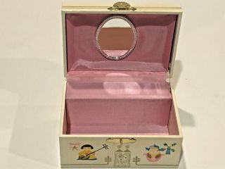 Vintage 70’s Walt Disney Disneyland Jewelry Music Box It ' s a Small World 2
