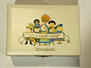 Vintage 70’s Walt Disney Disneyland Jewelry Music Box It ' s a Small World 3