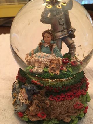 Smithsonian Institution The Wizard Of Oz Musical Snow Globe Dorothy & Tin Man