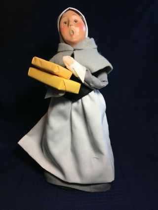 Byers Choice Pilgrim Woman,  With Packages,  2001,  Signed