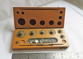 Vintage Boxwood Cased Brass Laboratory Weights By Fe Becker & Co Old Tool