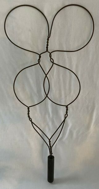 Large Vintage Twisted Wire Rug / Carpet Beater W/ Wooden Handle Home Shop Decor