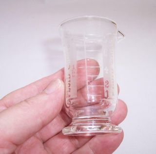 Antique Vintage 1900s Apothecary Measuring Glass With Pouring Lip