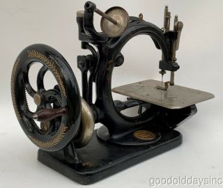 Antique Wilcox & Gibbs Hand Crank Chain Stitch Sewing Machine