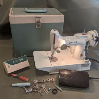 Vintage Singer Featherweight 221 - K White Sewing Machine With Case