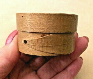Antique Primitive Shaker 2 Finger Hand Made Wooden Miniature 2 " Needle Box