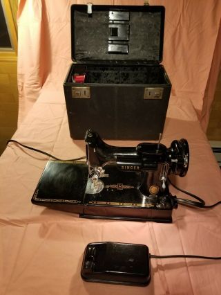 Vintage 1952 Singer Featherweight 221 - 1 Portable Electric Sewing Machine