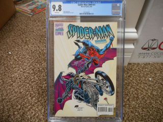 Spiderman 2099 31 Cgc 9.  8 Marvel 1995 Nm White Pgs Movie 1st Comic Series