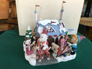 Danbury - Rudolph The Red - Nosed Reindeer - Lighted House - Xmas Village