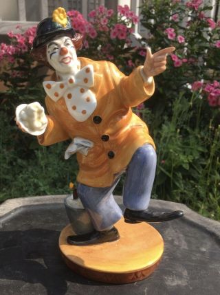 Royal Doulton The Clown Hn2890 9 " Figurine Cream Or Pie In The Face You 