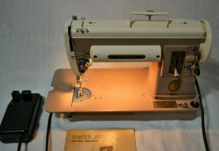 Vntg 1956 Singer 301A Slant Needle Sewing Machine LBOW w/Instruction Book 2