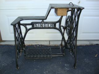 Vintage Singer 29 - 4 Sewing Machine Cast Iron Base Stand