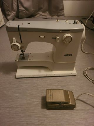Rare Vintage Elna Tavaro 21c Sewing Machine W/foot Pedal.  And