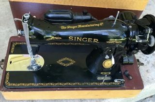 Fine Vtg Antique Singer Sewing Machine Model 15 - Carrying Case