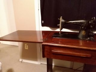 Vintage Electric Singer Sewing Machine - In Cabinet Order