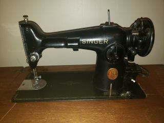Singer Model 201 - 2 Direct Drive Straight Stitch Sewing Machine W Cabinet 1950