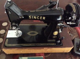 1956 Vintage Singer Sewing Machine 99k W/ Case In