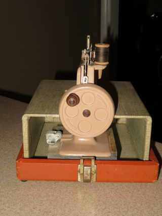 Vintage 1950 ' s SINGER SEW HANDY Childs Hand Crank Sewing Machine in CASE 3