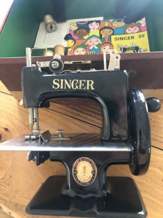 Singer Sewhandy Model 20 Mini - Sewing Machine Includes Box,  Black