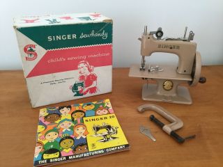 Vintage Singer Sewhandy Model 20 Childs Sewing Machine W/box & Accessories