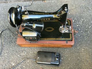 Vintage Singer Model 99 Portable Sewing Machine With Case & Pedal 1956
