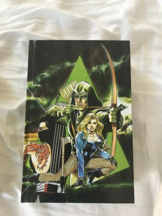 Green Arrow: The Longbow Hunters Saga Omnibus Vol.  1 By Mike Grell (2020, .