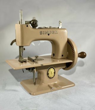 Vintage Singer Toy Sewing Machine " Sewhandy 20 ".  Smooth Tan Finish