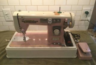 Vintage 1950’s Home Mark De Luxe Model 1620 Pastel Pink Sewing Machine W/case,