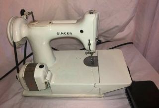 Singer Featherweight 221k Sewing Machine Lite Green w/Case & Accessories VG, 2