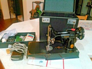 1949 Singer Featherweight 221 - 1 Sewing Machine.