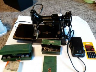 1952 Singer Featherweight Model 221 - 1 Sewing Machine w EXC 2