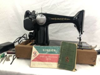 1952 Singer 201 - 2 Heavy Duty Sewing Machine With Pedal,  Case,  Books,