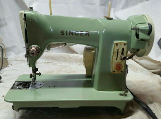 Vintage Singer Decorative Home /industrial Sewing Machine 185j (green)