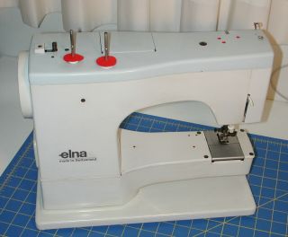 Elna SU 62C Sewing Machine Complete with All Accessories Serviced 2