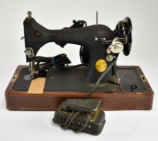 1947 Singer Model 128 Sewing Machine In Bentwood Case - Kb - 1