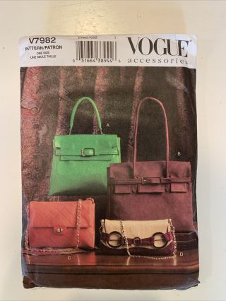 Rare Vogue 7982 Handbags,  Uncut,  Ff
