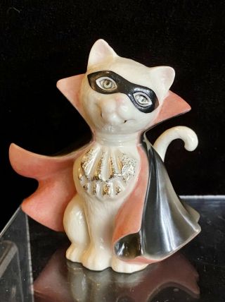 Lenox White Halloween Cat Count Catula Vampire Figurine Fine Ivory China 760108