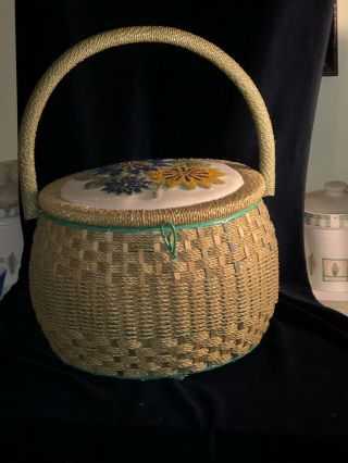 Vintage Jc Penney Round Cushion Top Woven Wicker Sewing Basket Box Satin Lining