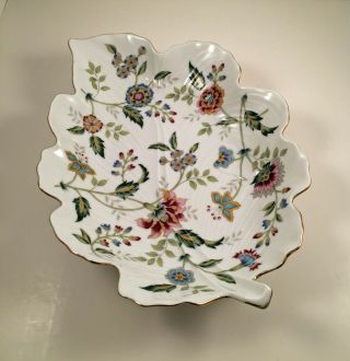 Andrea By Sadek Leaf Shaped Serving Platter Buckingham Pattern With Gold Trim