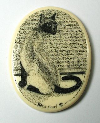 Artisan Scrimshaw Button Etched & Inked Siamese Cat Design - 1 & 1/2 "