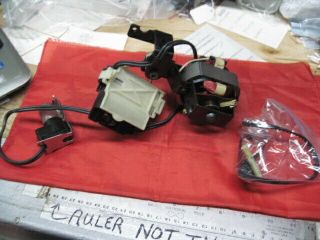 Singer 513 Stylist Sewing Machine Motor Light On/off Switch Our Last One