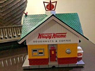 Dept 56 Krispy Kreme Doughnut Shop Lighted Snow Village 55071
