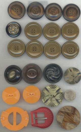 160 Vintage Buttons: Plastic,  Celluloid & Bakelite & 2 Buckles