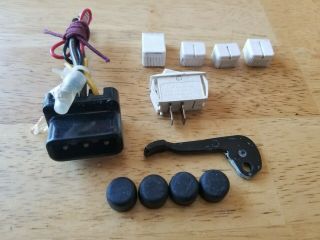 Singer 4562 Sewing Machine Parts On/off Switch,  Rubber Feet,  Lever,  & Knobs