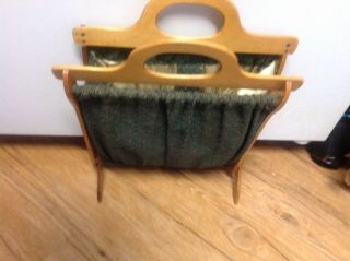 Vintage 1940s Collapseable Sewing Case.  Green With Wood Frame And Handle