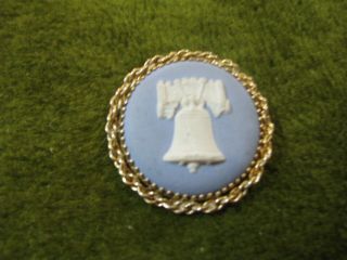 Blue Wedgewood Liberty Bell Pin 12k Gold Filled Trim Made In England - 76